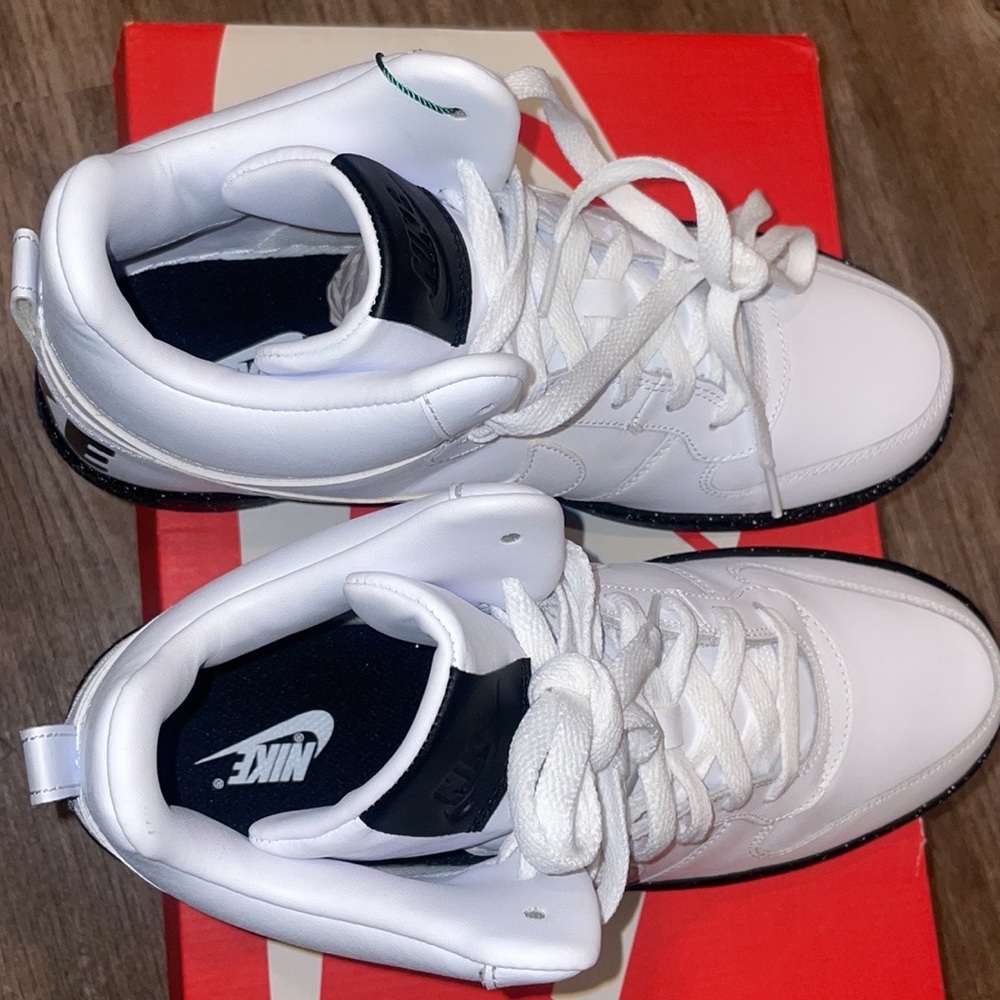 Nike-Court-Borough-mid-Black w/white speckled sole-Released 2015- Very Rare - Picture 10 of 15